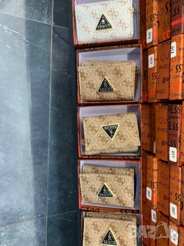 портмонета в кутия chanel ysl saint laurent guess pinko, снимка 7 - Портфейли, портмонета - 50746356