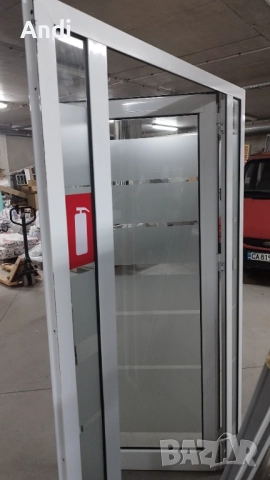 Алуминиевa вратa с касa, бяла със стъкла - лява  132/210см, снимка 8 - Дограми - 52829663