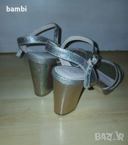 Златни дамски токчета, снимка 5 - Дамски елегантни обувки - 50382198