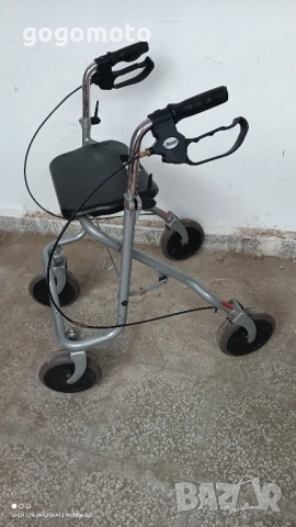 Ролатор, проходилка, инвалидна количка, патерици, канадка, бастун 