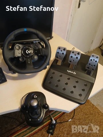 С ГАРАНЦИЯ! Logitech G923 Force Feedback волан със скорости за PC и PS PlayStation 4 5 Pro Slim FAT, снимка 2 - Джойстици и геймпадове - 51345890