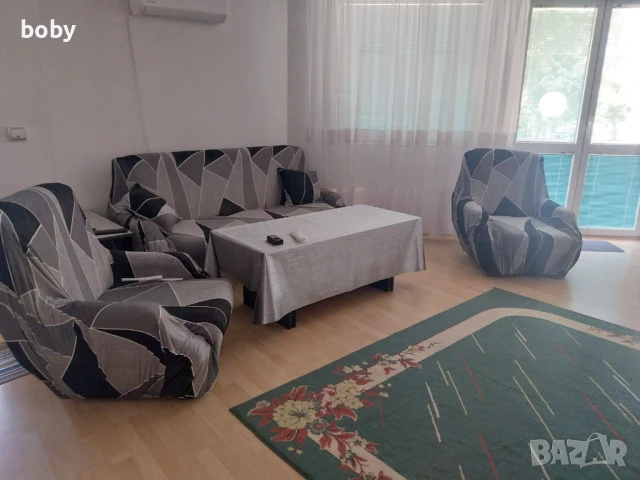 Продавам холова гарнитура 