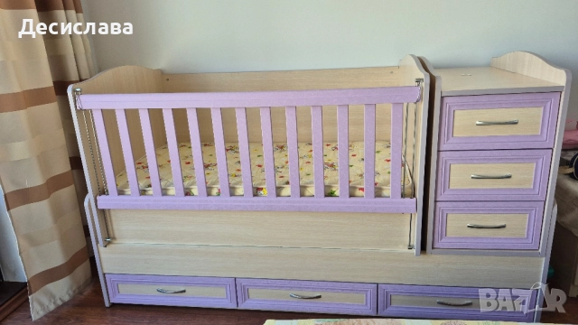 Детско/ бебешко легло (кошара) 3 в 1, с люлеещ се механизъм и матрак