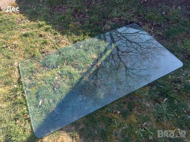 Дебело зелено стъкло с кант