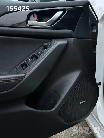 Mazda 3 2.2d Skyactiv , снимка 17 - Автомобили и джипове - 53296964