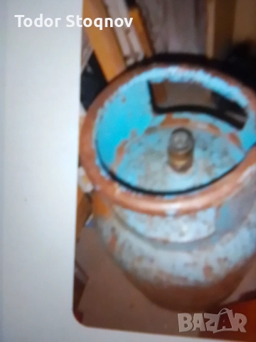 Предлагам газова бутилка десет литрова 