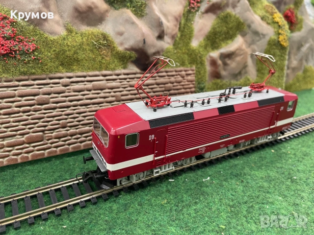 Локомотив електровоз Роко BR 143 Н0 1:87 влак ЖП модел DSS, снимка 3 - Колекции - 54101712