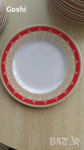 Порцеланов сервиз, снимка 6 - Сервизи - 52144859