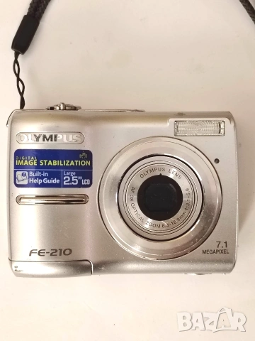 Фотоапарат Olympus FE-210 със счупен екран – за ремонт или части, снимка 2 - Фотоапарати - 53298866