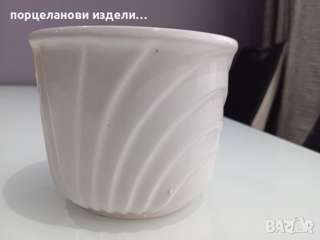 Порцеланова стара кашпа маркирана , снимка 2 - Декорация за дома - 52690478