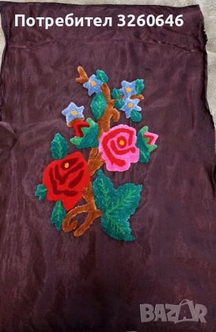 Бродирано пано