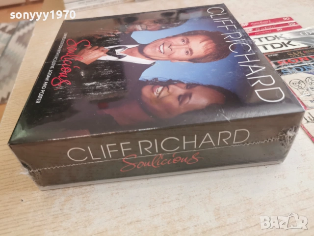 CLIFF RICHARD CD+POSTER 0704261954H2E6R, снимка 6 - CD дискове - 54127063