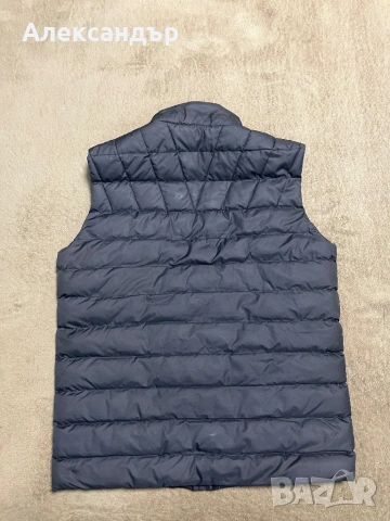 Елек на марката Boss, снимка 2 - Якета - 53586160