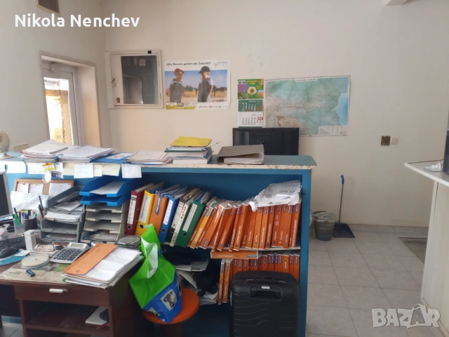 Отдавам под наем търговско помещение със статут на магазин 