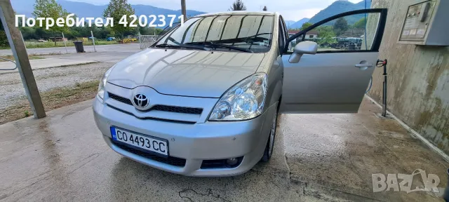 Продава Toyota Corolla Verso 2.2, снимка 5 - Автомобили и джипове - 46922057