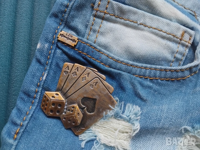 Дънкови къси панталони , снимка 2 - Къси панталони и бермуди - 53937210