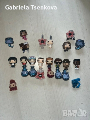 Цялата колекция kinder joy stranger things