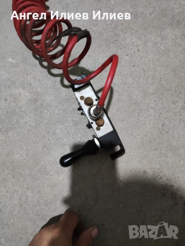 Продавам въздушен канален крик повдигач, снимка 3 - Други инструменти - 52475409