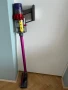 Вертикална безкабелна прахосмукачка Dyson V10, снимка 9