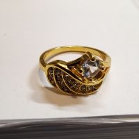 Стилен позлатен дамски пръстен с ангелско крило и камъчета цирконий, снимка 1 - Пръстени - 45445857