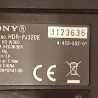 Sony Handycam HDR-PJ320 с проектор, снимка 11 - Камери - 45498213