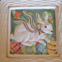 Великденски заек порцеланова чиния , снимка 1 - Декорация за дома - 45233564