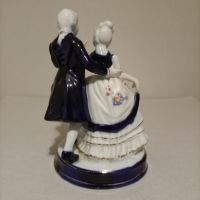Рядка Винтаж кобалтово синя танцуваща двойка от от викториански/колониален порцелан , снимка 3 - Статуетки - 45180981