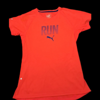 Дамска тениска Puma, размер С , снимка 1 - Тениски - 44959988