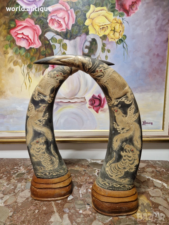 Чифт страхотни антикварни рогове ръчно гравирани , снимка 1