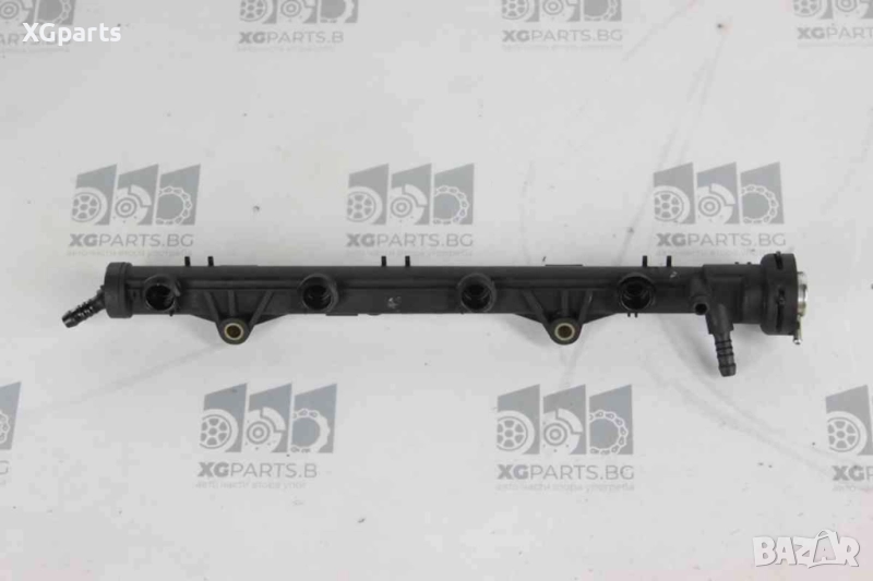 Бензинова горивна рейка за Skoda Octavia 1.6i 75 к.с. (1996-2000), снимка 1