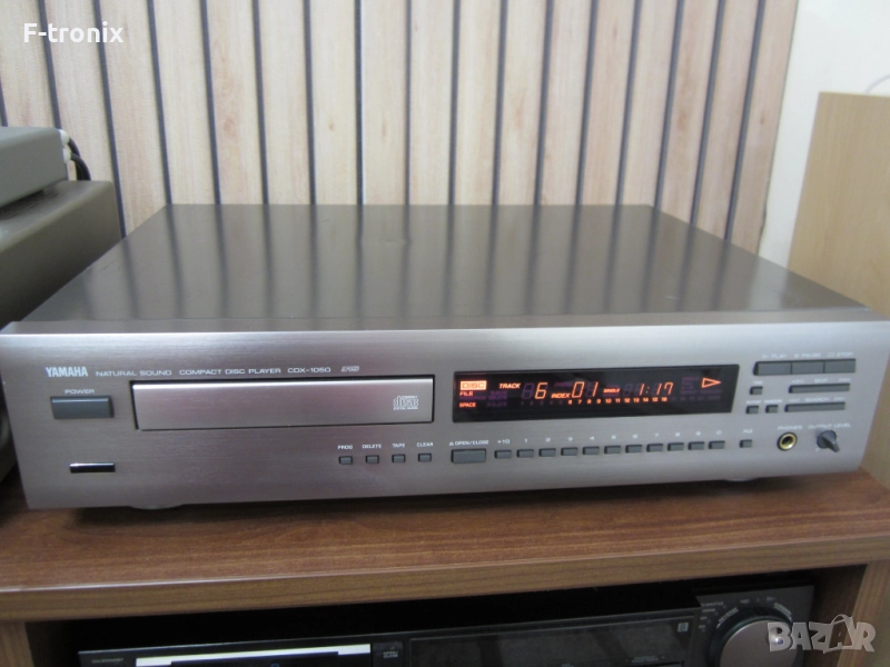 сд плеър Yamaha CDX-1050, снимка 1