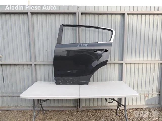 Задна лява врата Kia Sportage година 2016 2017 2018 2019 2020 2021 , снимка 1