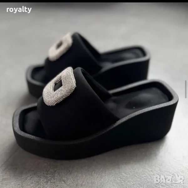 Чехли на платформа - черни, снимка 1