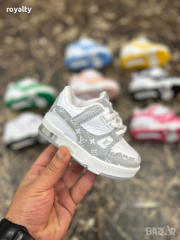 Louis Vuitton Детски Маратонки Сиво и Бяло , снимка 1