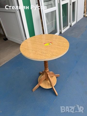 110922 дървена кръгла маса 52см цена 32 лв или 16,36 евро смр - 52см диаметър , 77см височина -кракъ, снимка 2 - Маси - 52028329