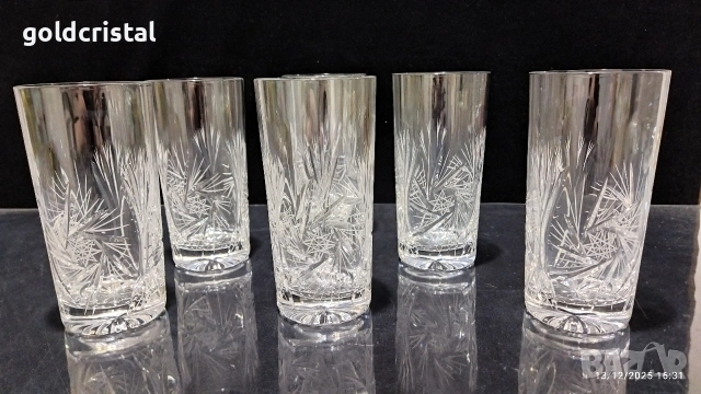 кристални чаши за вода