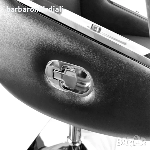 Бръснарски - Фризьорски стол, снимка 4 - Фризьорски столове - 51319175