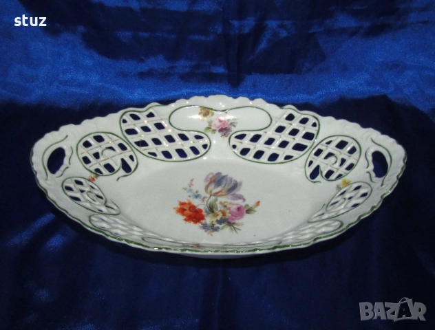 Порцеланова ажурен съд, овал, снимка 1