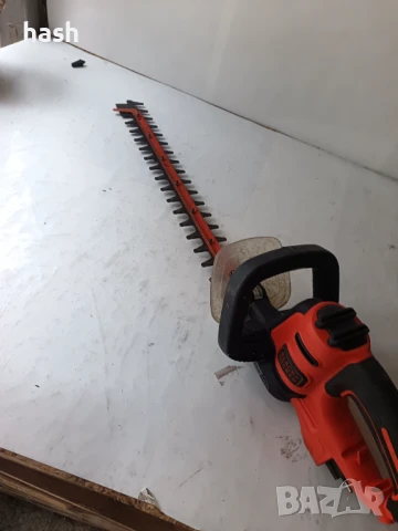 Електрически храсторез Black & Decker BEHTS501, 600w, 60 см, 25 мм, снимка 3 - Други инструменти - 50684364