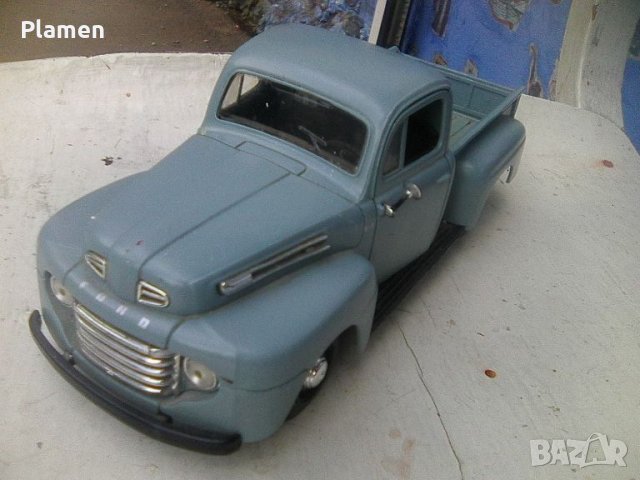 Метален модел на Форд пикап от 1948 година на Маисто Китай, мащаб 1/25, снимка 1 - Колекции - 45558308
