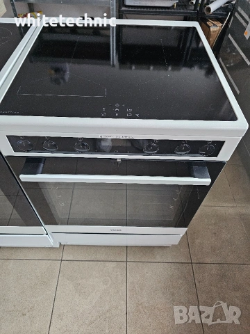 Свободностояща печка с индукционни котлони и пара Voss-Electrolux VKI165342HV 74l A+, снимка 6 - Печки, фурни - 54017764