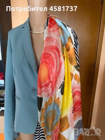 Голям копринен шал с флорални мотиви, снимка 3 - Шалове - 51717765