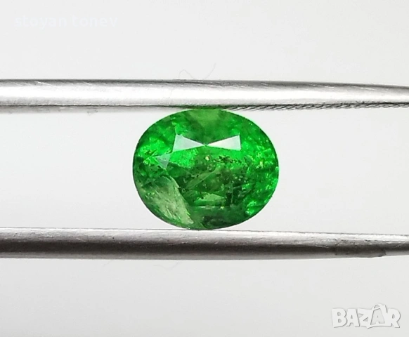 Изключителен ярко зелен цаворит гранат 1.95 карата! Нов!, снимка 11 - Други - 54196812