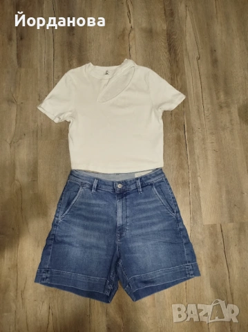 Дънкови панталонки и блузка рипс