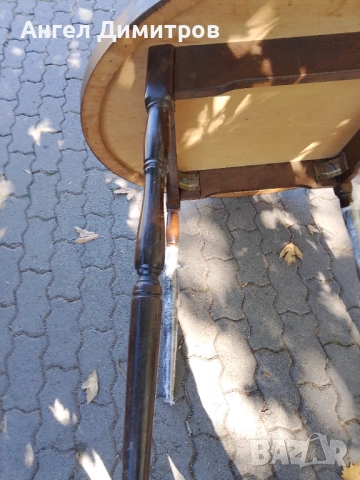 Страхотна дървена кръгла маса , снимка 6 - Антикварни и старинни предмети - 51508974