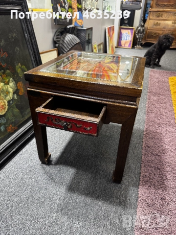 Помощна масичка дърворезба