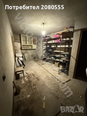 Просторен етаж с гараж, склад, сутерен и таван!, снимка 15 - Етаж от къща - 51962578
