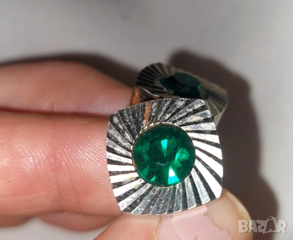 копчета за ръкавели със зелен камък, снимка 3 - Колиета, медальони, синджири - 51757443