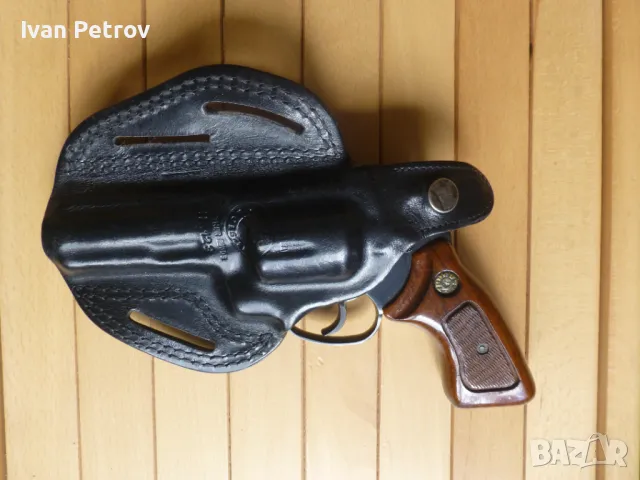 Продавам револвер TAURUS, cal 22 LR, снимка 3 - Бойно оръжие - 47026559