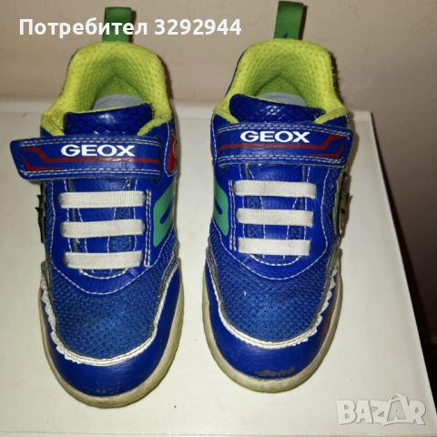 Детски Светещи маратонки Geox,30 номер, снимка 2 - Детски маратонки - 53797848